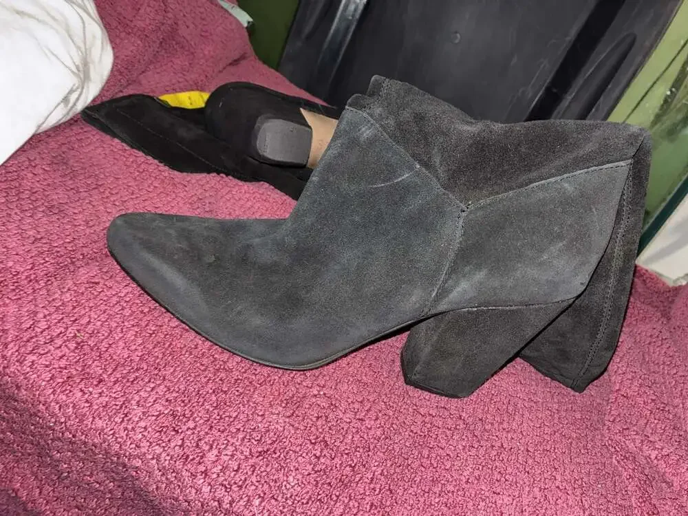 1.STATE Women's Black Suede Block Heel Boots
